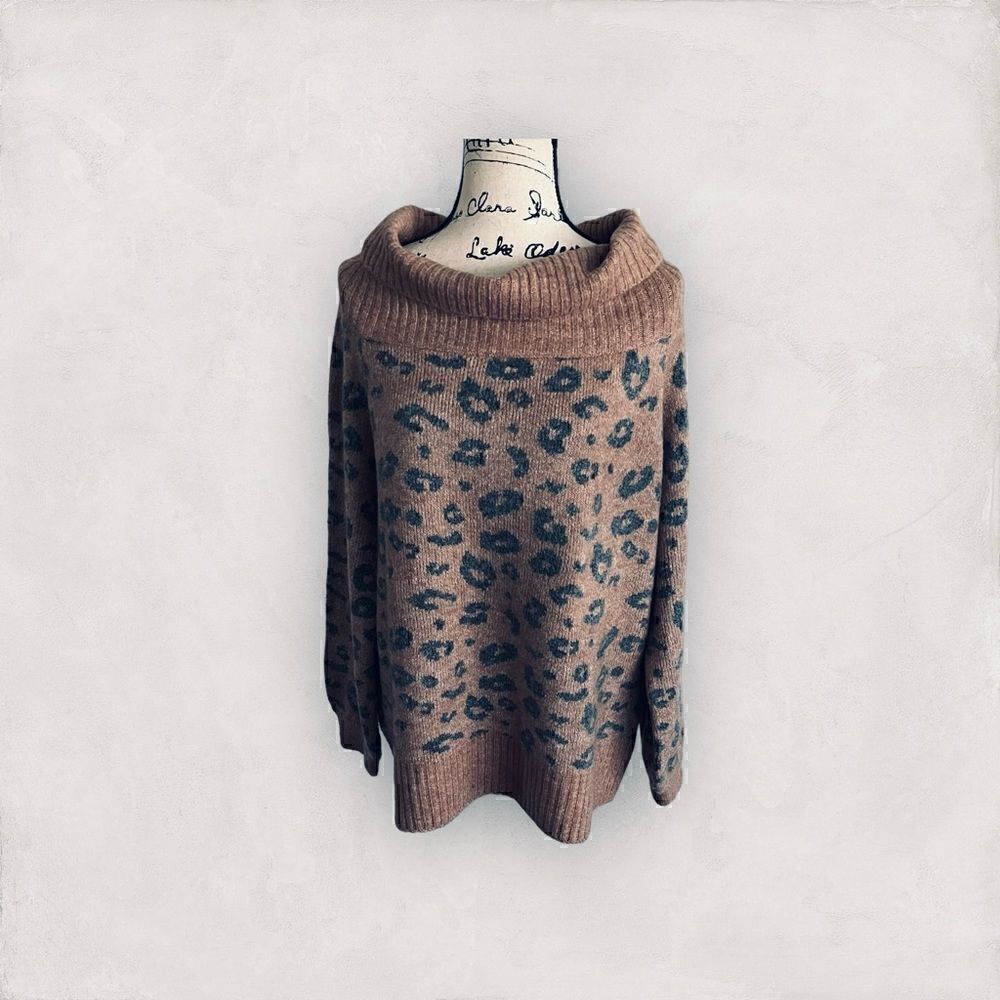 ee:some Long Sleeve Cowl Neck Leopard Print Sweater Pink & Gray Medium